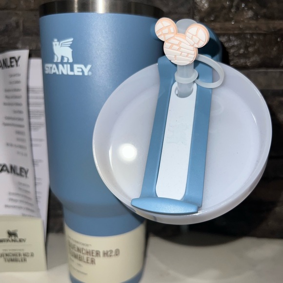 Stanley Blue Quencher H2.0 Tumbler - Picture 5 of 12